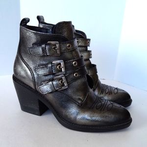 LYARD gray metallic silver ankle boots Western style with buckles